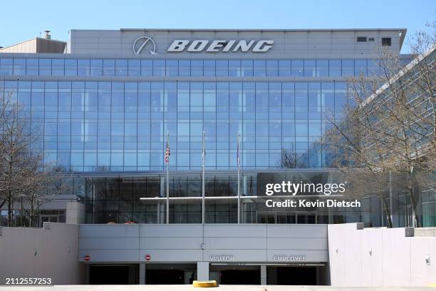 1 865 Boeing Headquarters Stock Photos High Res Pictures And Images 1-865-boeing-headquarters-stock-photos-high-res-pictures-and-images