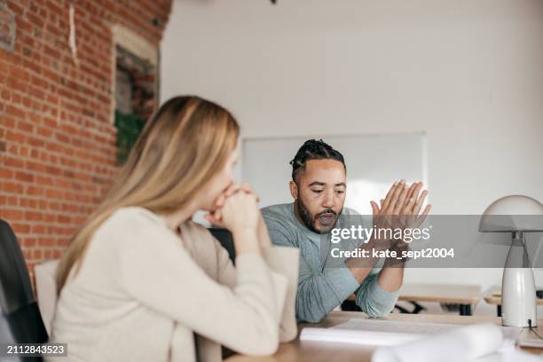 rivoluzionare il recruitment: strategie per una valutazione e una selezione efficaci dei candidati - feedback foto e immagini stock