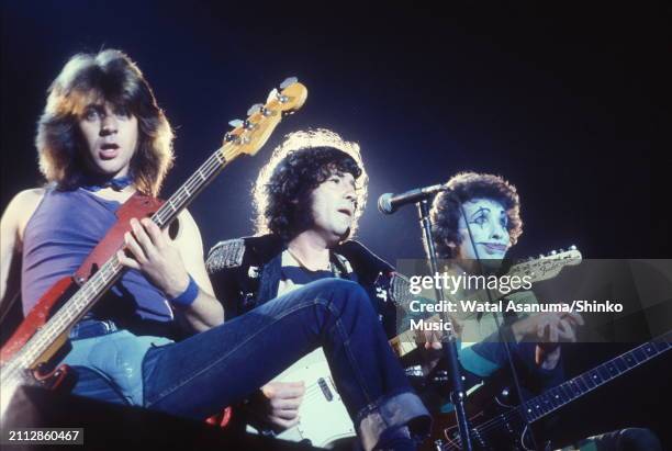 The Sensational Alex Harvey Band headlining at 17th National Jazz Blues and Rock Festival 'Reading Rock '77', 26th August 1977. Chris Glen, Alex...