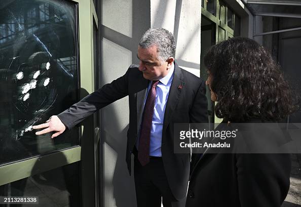 Hanover Mayor Belit Onay visits Turkish Consulate General after terrorist attack