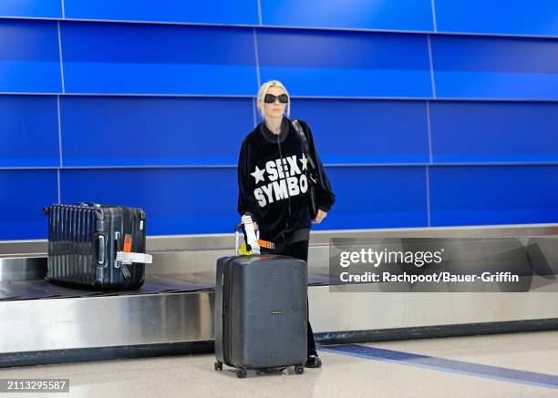 Julia Fox is seen at Los Angeles International Airport on March 28, 2024 in Los Angeles, California.