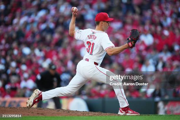 Brent Suter of the Cincinnati Reds pitches during the game between the Washington Nationals and the Cincinnati Reds at Great American Ball Park on...