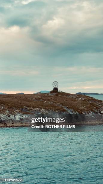 hurtigruten norway - trópico de câncer - fotografias e filmes do acervo