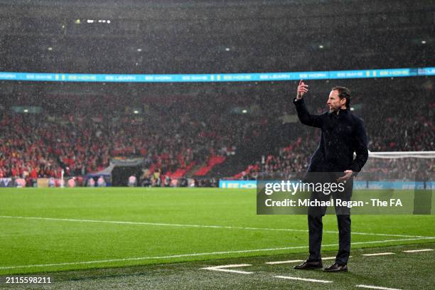 Gareth Southgate, Manager of England men's senior team, gives instructions during the international friendly match between England and Belgium at...