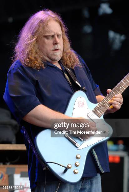 Warren Haynes of The Dead performs at Shoreline Amphitheatre on May 16, 2009 in Mountain View, California.