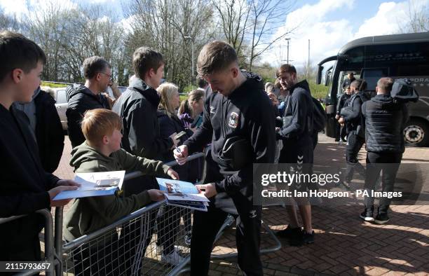 Coventry City's Josh Eccles signs autographs for fans before the Sky Bet Championship match at the John Smith's Stadium, Huddersfield. Picture date:...