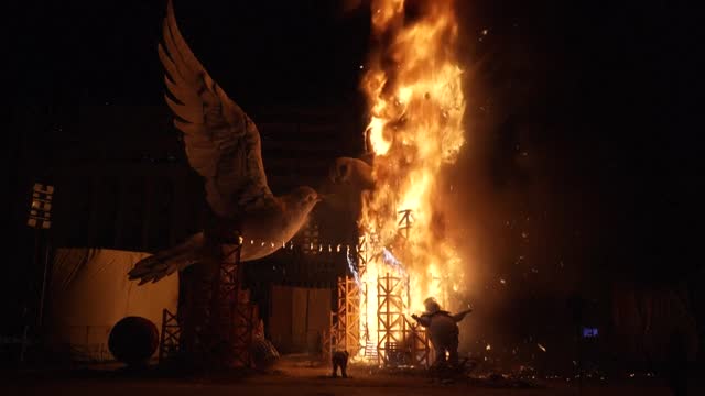 ESP: Spain: Fireworks, burning sculptures wrap up 'Fallas' festival in Valencia