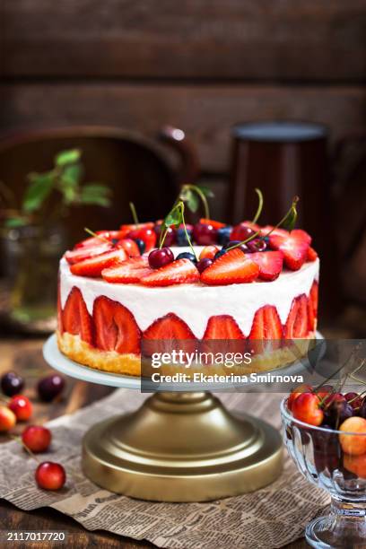 french fraisier strawberry cake, vanilla sponge and whipped cream mousse - fraisier stock pictures, royalty-free photos & images