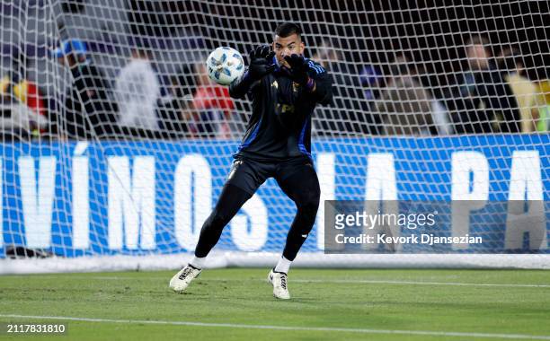 Goalkeeper Walter Benitez of Argentina warms up before a friendly soccer match against Costa Rica at United Airlines Field at the Los Angeles...