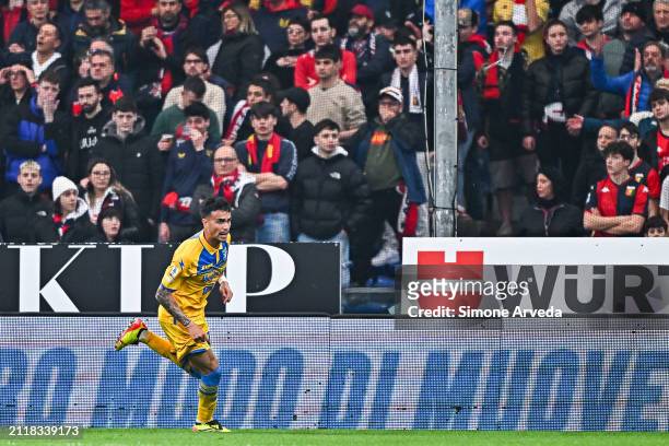 Jesus Reinier of Frosinone celebrates after scoring a goal during the Serie A TIM match between Genoa CFC and Frosinone Calcio at Stadio Luigi...