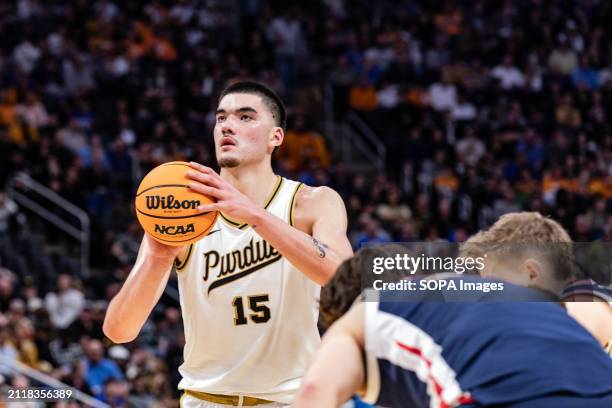 Zach Edey of Purdue Boilermakers in action against the Gonzaga Bulldogs during the second half in the Sweet 16 round of the NCAA Men's Basketball...