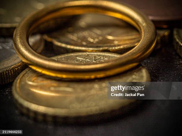 euro and gold - euro star stock pictures, royalty-free photos & images