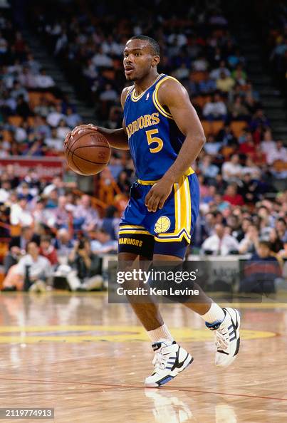 Gsw Point Guard Tim Hardaway, Point Guard for the Golden State Warriors dribbles the ...