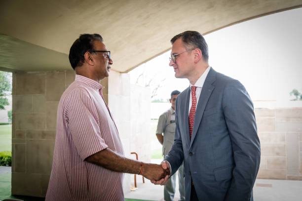 IND: Dmytro Kuleba Visits India