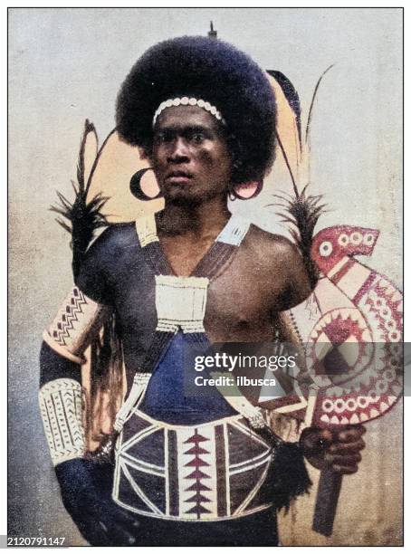 antike schwarz-weiß-fotografie: papua-krieger - provinz papua indonesien stock-grafiken, -clipart, -cartoons und -symbole