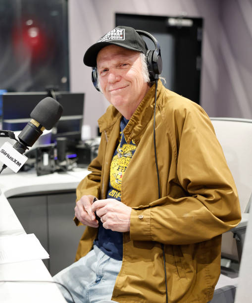 TN: Celebrities Visit SiriusXM Nashville