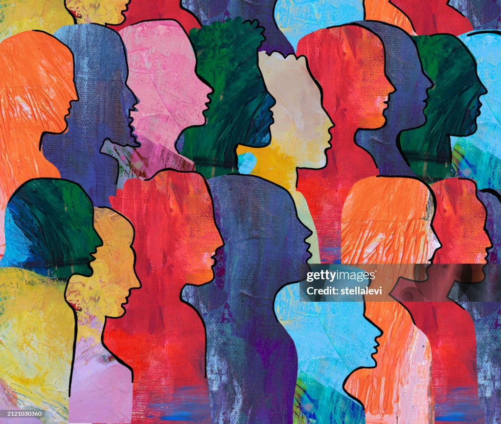 Große Gruppe von unterschiedlichen Menschen.