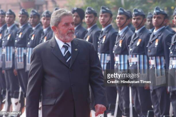 President of Brazil, Luiz Inacio Lula da Silva during his ceremonial reception at the Presidential palace, on January 25, 2004 in New Delhi, India.