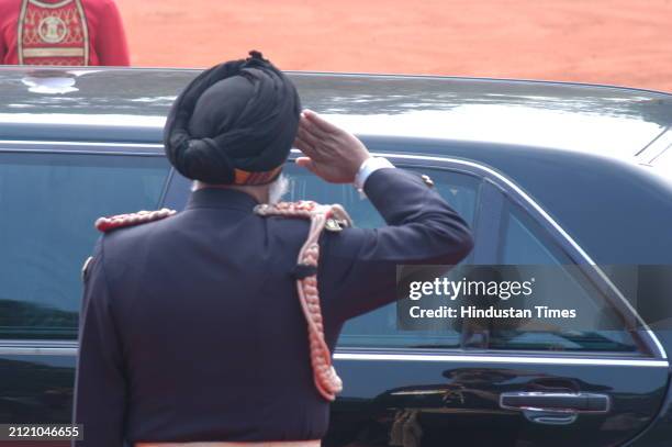 Prime Minister Atal Bihari Vajpayee arrives at the Presidential palace, on January 25, 2004 in New Delhi, India.