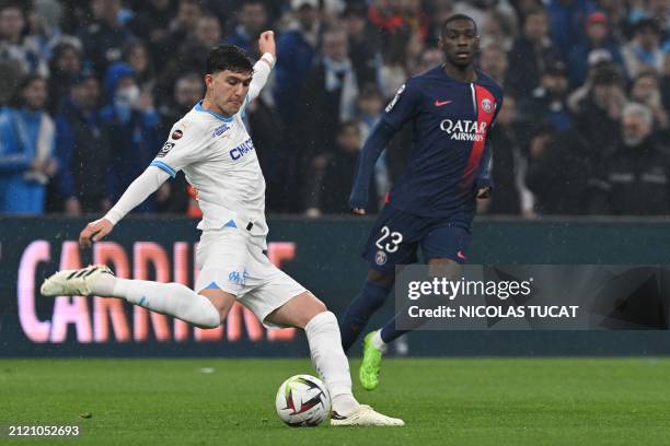 Marseille's Italian Argentinian defender Leonardo Balerdi kicks the ball during the French L1 football match between Olympique Marseille and Paris...