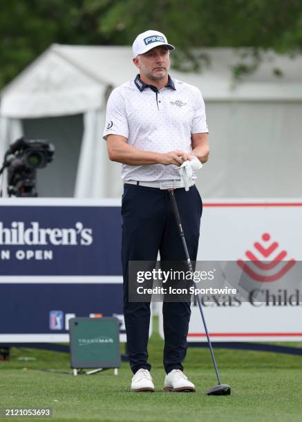 David Skinns studies his tee shot on 1 during the final round of the PGA Texas Children's Houston Open at Memorial Park Golf Course on March 31, 2024...