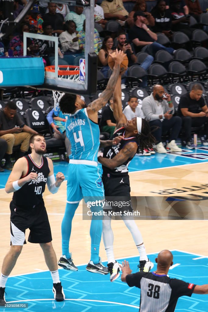 Los Angeles Clippers v Charlotte Hornets