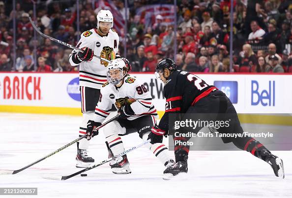 Chicago Blackhawks v Ottawa Senators