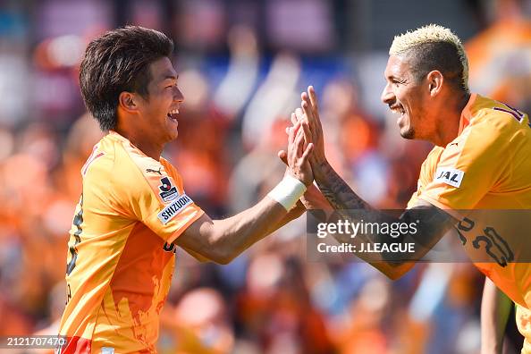 Shimizu S-Pulse v Shonan Bellmare - J.League J1