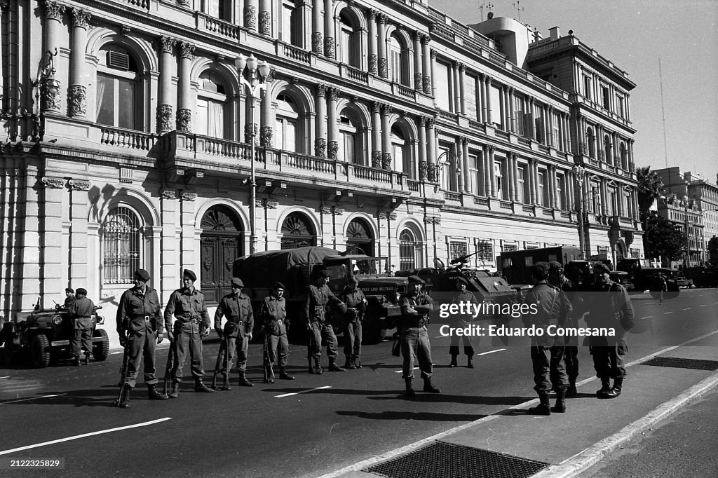 Argentine Soldiers At Casa Rosada After Coup