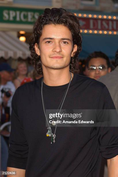 Actor Orlando Bloom arrives at the World Premiere of "Pirates of the Caribbean: The Curse of the Black Pearl" on June 28, 2003 at Disneyland in...