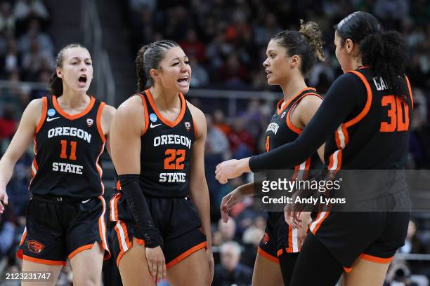 Talia von Oelhoffen of the Oregon State Beavers reacts with teammates during the second half against the Notre Dame Fighting Irish in the Sweet 16...