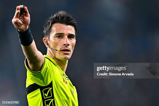 Referee Alessandro Prontera reacts during the Serie B match between UC Sampdoria and Ternana at Stadio Luigi Ferraris on April 1, 2024 in Genoa,...