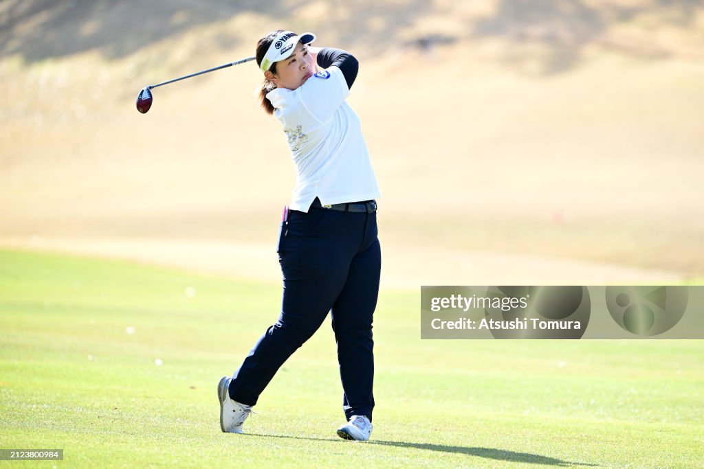 YAMAHA Ladies Open Katsuragi - Round Two