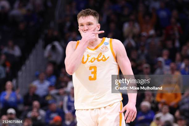 Dalton Knecht of the Tennessee Volunteers reacts during the second half against the Creighton Bluejays in the Sweet 16 round of the NCAA Men's...