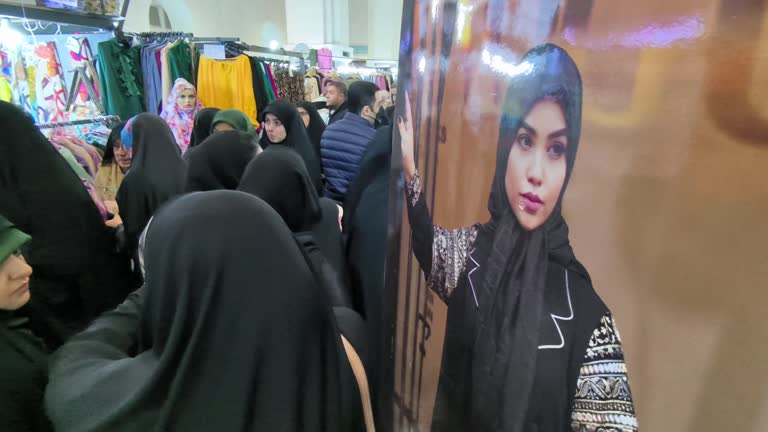 Veiled Model 216 Iranian Model Stock Videos, Footage, & 4K Video Clips - Getty Images