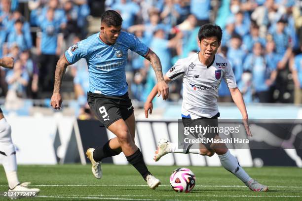 Erison of Kawasaki Frontale in action during the J.LEAGUE MEIJI YASUDA J1 5th Sec. Match between Kawasaki Frontale and FC Tokyo at Uvance Todoroki...