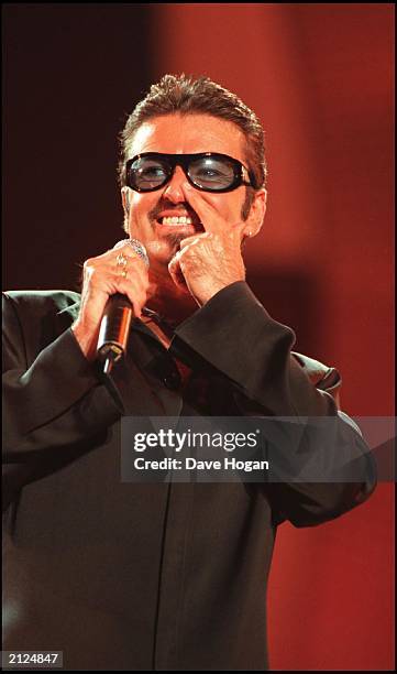 Ciesco Rapper 259 Cisco Singer Stock Photos, High-Res Pictures, and Images - Getty Images