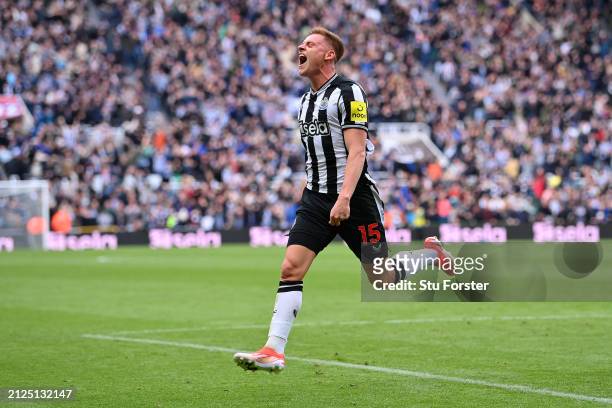 Harvey Barnes of Newcastle United celebrates scoring his team's fourth goal during the Premier League match between Newcastle United and West Ham...