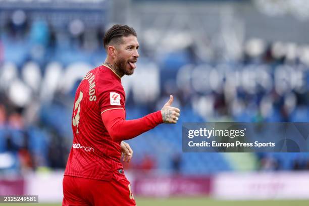 Sergio Ramos of Sevilla FC celebrates the victory during the LaLiga EA Sports match between Getafe CF and Sevilla FC at Coliseum de Getafe stadium on...