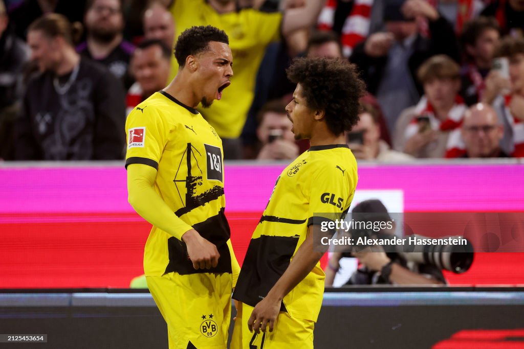 FC Bayern München v Borussia Dortmund - Bundesliga