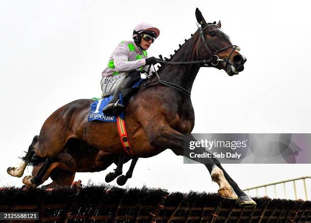 Meath , Ireland - 1 April 2024; O'Moor Park, with Paul Townend up, during the Fairyhouse Steel Handicap Hurdle on day three of the Fairyhouse Easter...