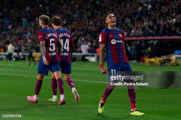 Raphinha of FC Barcelona celebrates after scoring his team's first goal during the LaLiga EA Sports match between FC Barcelona and UD Las Palmas at...