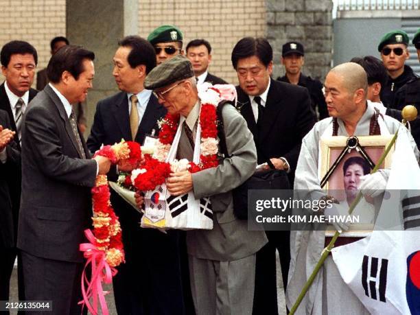 Old Korea Photos and Premium High Res Pictures - Getty Images