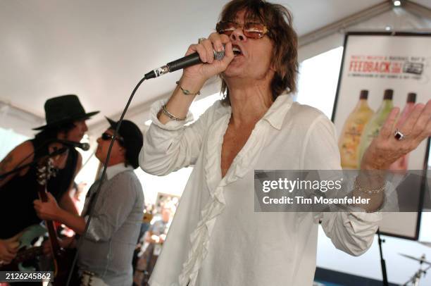 ‎David Johansen of New York Dolls performs at the Rachael Ray party during SXSW 2009 at Stubbs Bar-B-Que on March 21, 2009 in Austin, Texas.