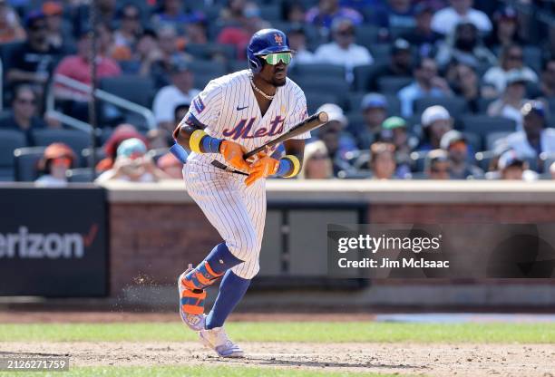 Ronny Mauricio of the New York Mets in action against the Seattle Mariners at Citi Field on September 03, 2023 in New York City. The Mets defeated...