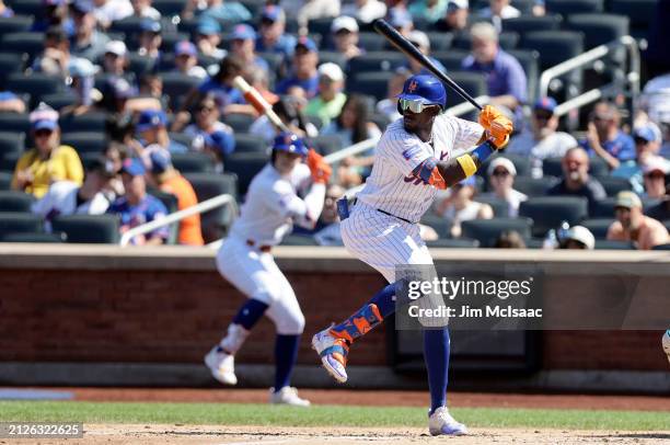 Ronny Mauricio of the New York Mets in action against the Seattle Mariners at Citi Field on September 03, 2023 in New York City. The Mets defeated...