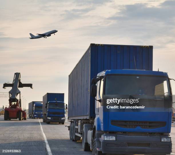 convergence of modes - modes of transportation stock pictures, royalty-free photos & images