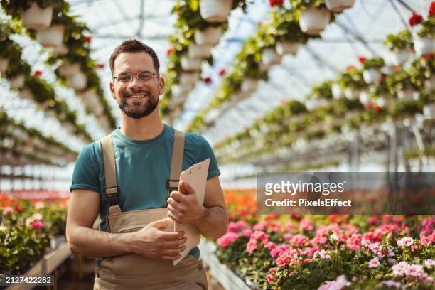gardening with smile - entrepreneur stock pictures, royalty-free photos & images