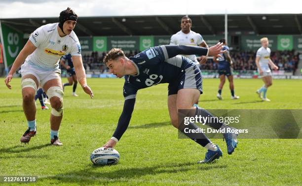 Tom Roebuck of Sale Sharks scores their first try during the Gallagher Premiership Rugby match between Sale Sharks and Exeter Chiefs at the AJ Bell...