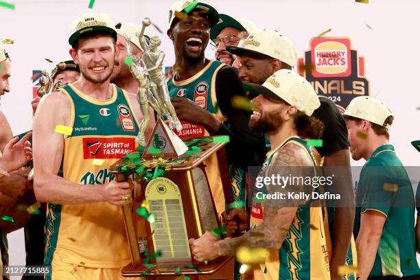 Clint Steindl of the JackJumpers, Majok Deng of the JackJumpers, Milton Doyle of the JackJumpers and Jordon Crawford of the JackJumpers celebrate...